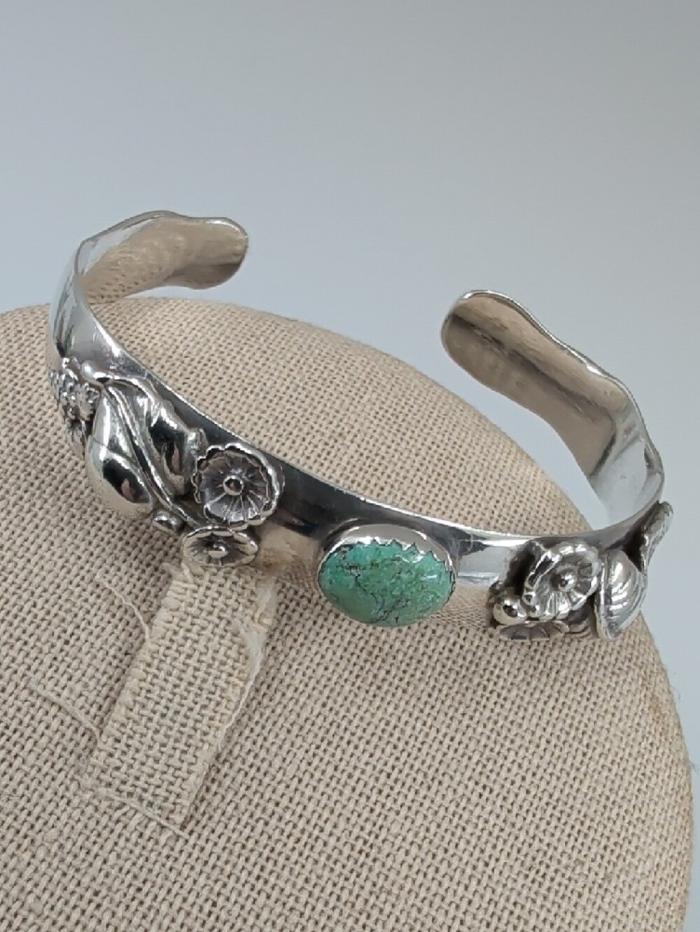 Vintage Artisan 925 Sterling Silver Turquoise Floral Cuff Bracelet Southwest - Picture 7 of 17